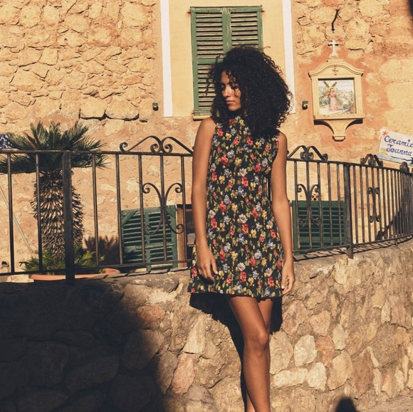 Doen GIANNA DRESS IN NOIR WILD ROSE - Picture 3 of 10